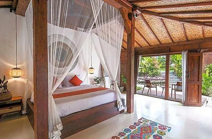 Kayu Mama And Resort 4*