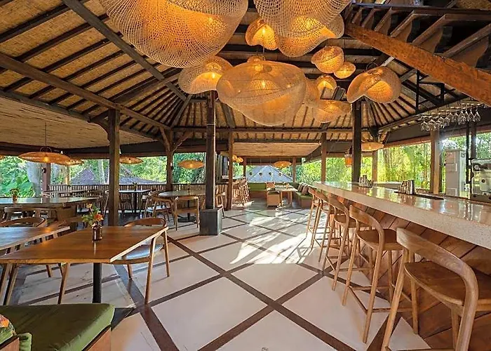 Kayu Mama And Resort Uluwatu (Bali)