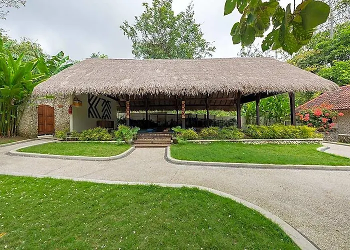 Kayu Mama And 4* Uluwatu (Bali)